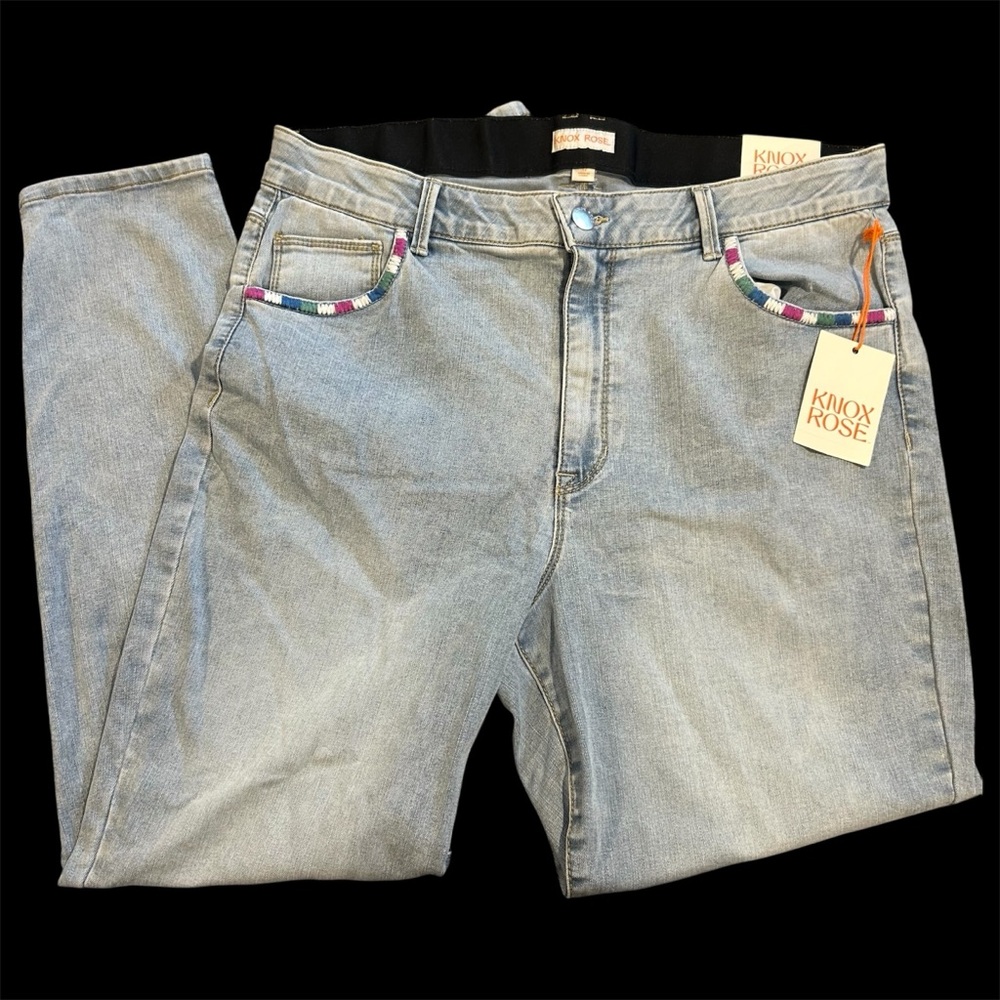 NWT Knox Rose Light Wash Ankle Skinny Jeans with Embroidered Pockets Size 17